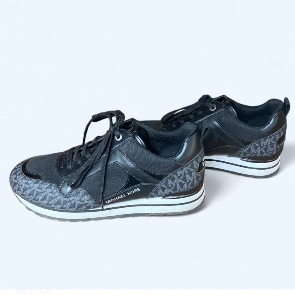 Michael Kors Logo Canvass Shoes Women’s Size 8.5M